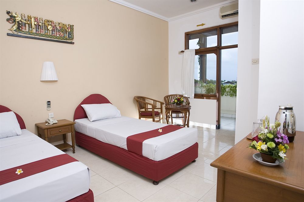 Hotel Ratna Kuta Lombok Exterior foto